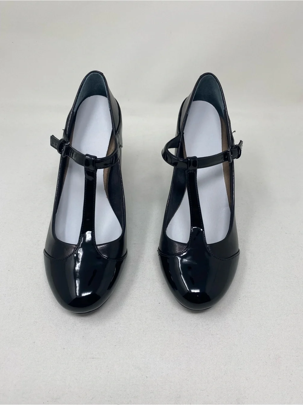 Giani Bernini Vineza Black Patent T-Strap Block Heel Pumps Size 7.5M